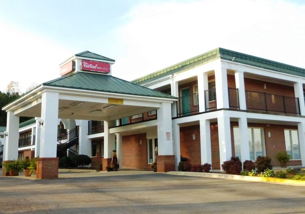 Red Roof Inn & Suites Scottsboro Exterior photo